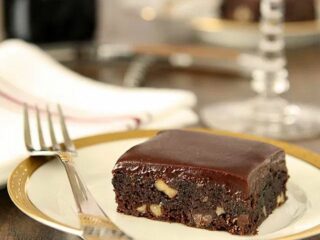 Brownies de chocolate con pinot noir